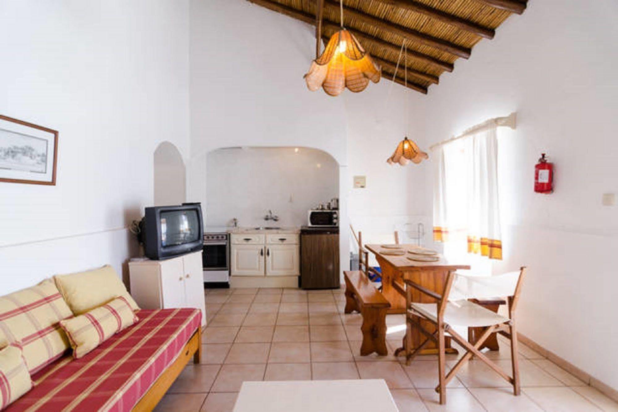 Quinta Do Lagar - By Portugalferias Guest House Albufeira Luaran gambar