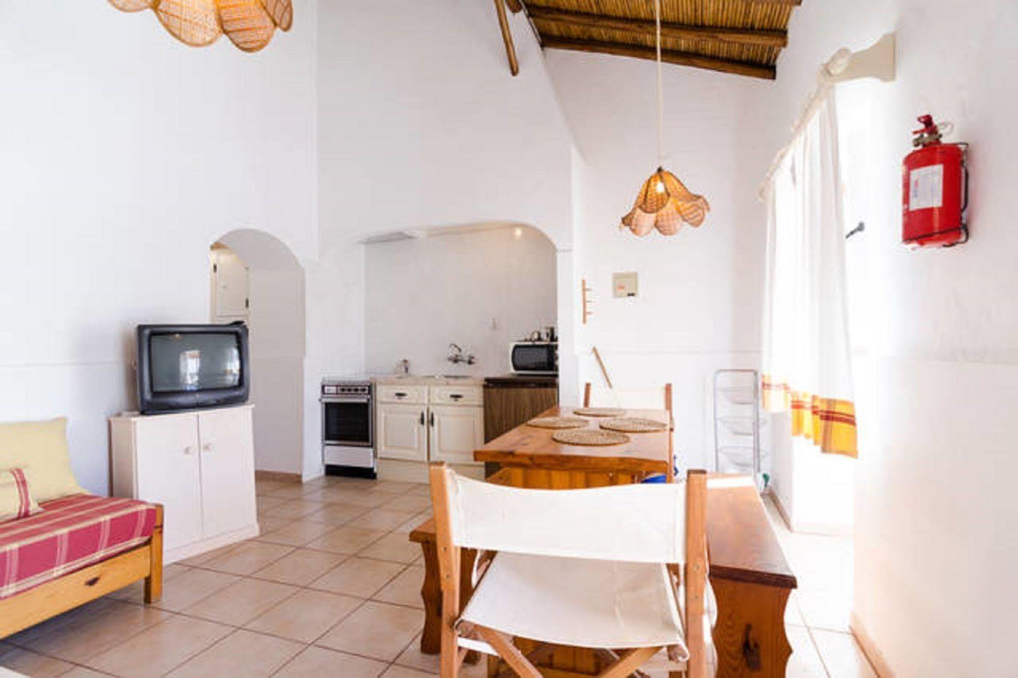 Quinta Do Lagar - By Portugalferias Guest House Albufeira Luaran gambar
